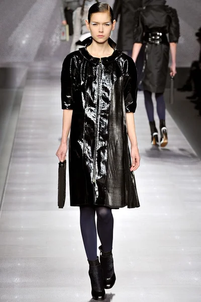 Look 35